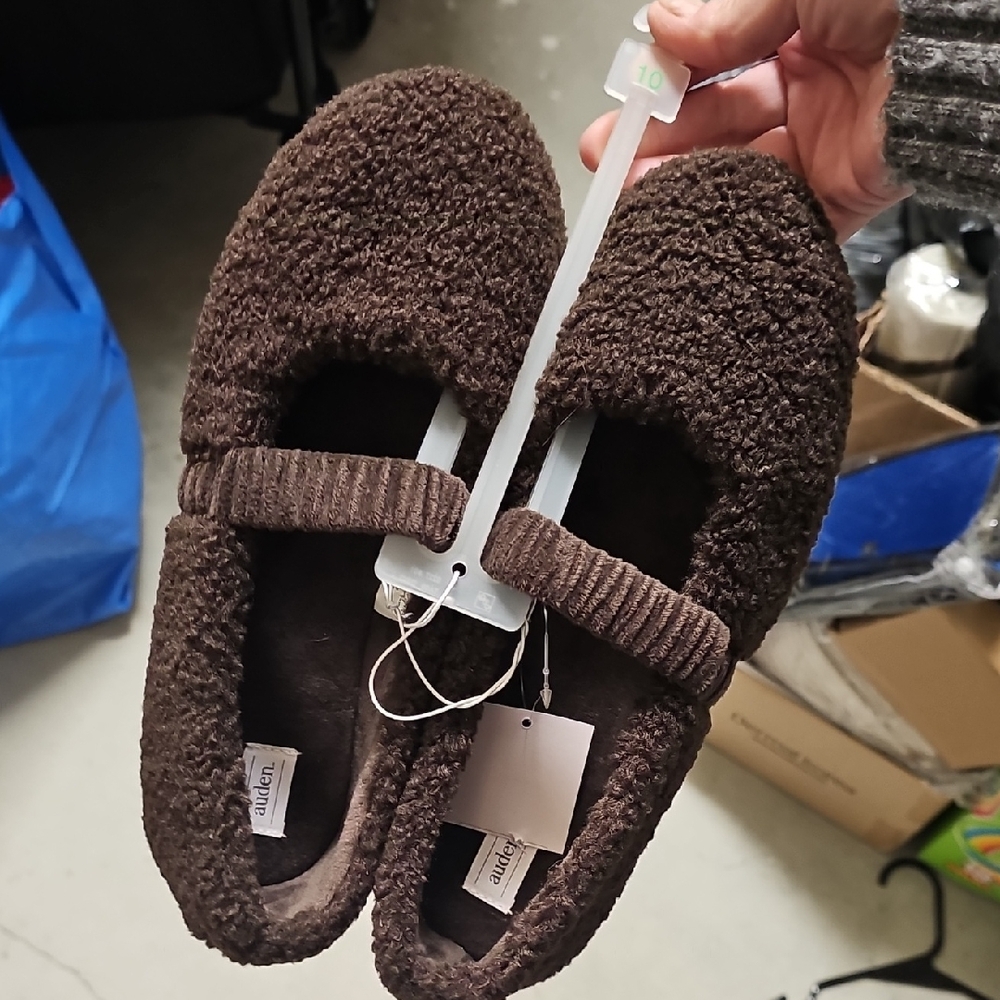 Nwt Sherpa Mary Jane Slippers